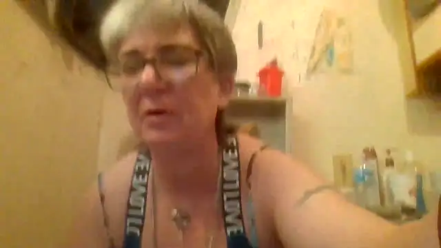 becky1111 online show from May 2026 02:33:01 PM
