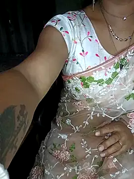 MAHI066 online show from April 2026 02:17:02 PM