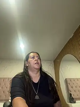 Snapshot of evelyn_harpeery chatting on June 2026 10:52:02 AM evelyn harpeery online show from June 2026 10:52:02 AM