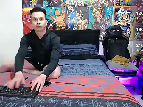 Snapshot of Golden_Boysx chatting on January 2026 08:11:02 PM Golden Boysx online show from January 2026 08:11:02 PM