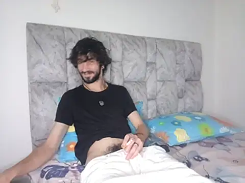 LatinLustAndFrenchKiss online show from July 2026 11:22:02 PM