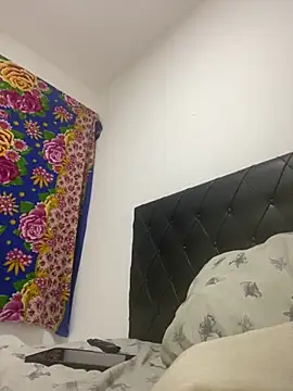 Nini  online show from March 2026 07:09:01 PM