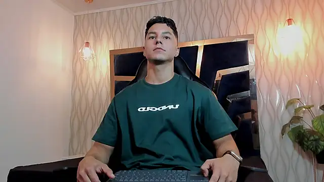 Noah Clarkk online show from March 2026 05:45:02 PM