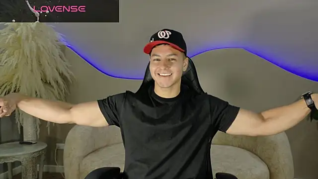 Noah Clarkk online show from July 2026 05:41:01 PM