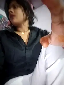 Snapshot of Rohni_bhabi chatting on February 2026 05:44:01 PM Rohni bhabi online show from February 2026 05:44:01 PM