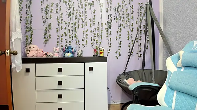 Yoonhee ki online show from April 2026 02:14:02 PM