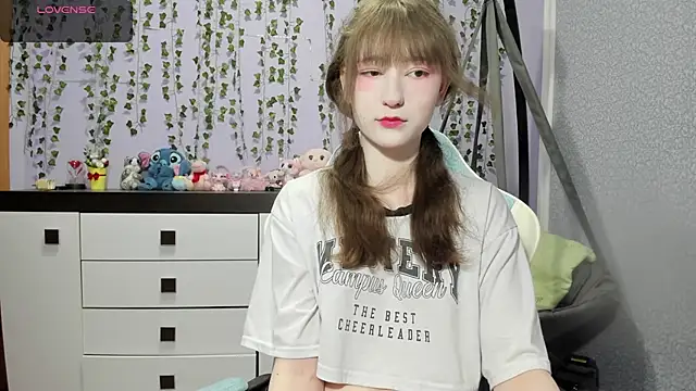 Yoonhee ki online show from July 2026 07:13:01 PM