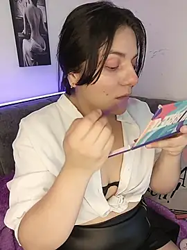 paulina coxx online show from March 2026 12:30:01 PM