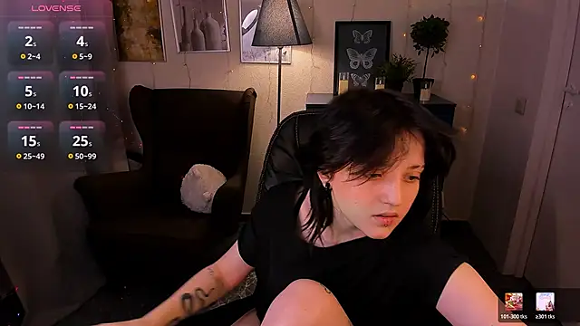 SarahShelby online show from April 2026 08:51:01 PM