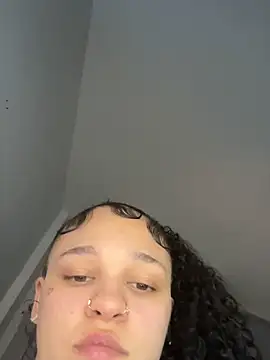 urprettygirlleenay online show from March 2026 07:32:01 PM