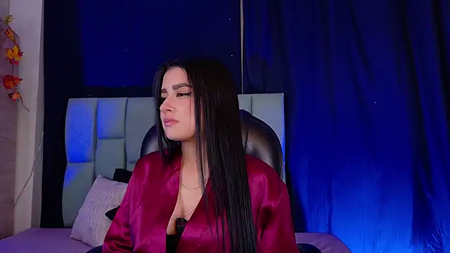 Snapshot of Emilyy05_ chatting on June 2026 04:04:02 AM Emilyy05 online show from June 2026 04:04:02 AM