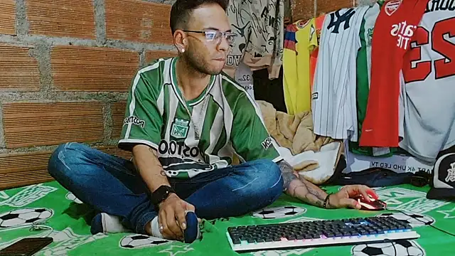 Alphamaster 92 online show from February 2026 01:04:01 AM