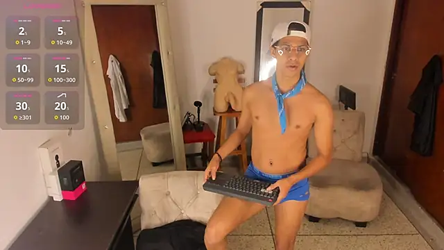 Victor LatinBoy online show from April 2026 04:50:02 AM