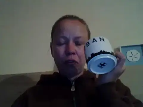 Snapshot of jennyblondeuk chatting on May 2026 07:53:01 PM jennyblondeuk online show from May 2026 07:53:01 PM