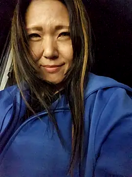 tomatocjin124 online show from April 2026 01:52:02 PM