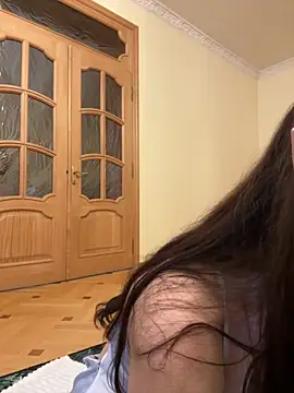 Snapshot of LuxBrunette_ chatting on June 2026 06:15:02 AM LuxBrunette online show from June 2026 06:15:02 AM