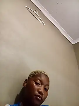 Snapshot of goldenstrips295 chatting on January 2026 10:31:02 AM goldenstrips295 online show from January 2026 10:31:02 AM