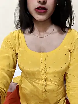 Yours-Zeenat online show from April 2026 10:38:02 AM