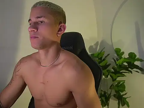 Thin tommy11 online show from March 2026 10:24:02 PM