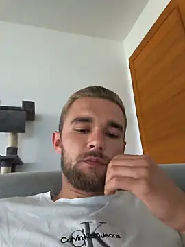 Benjamiinlt online show from June 2026 01:03:01 PM