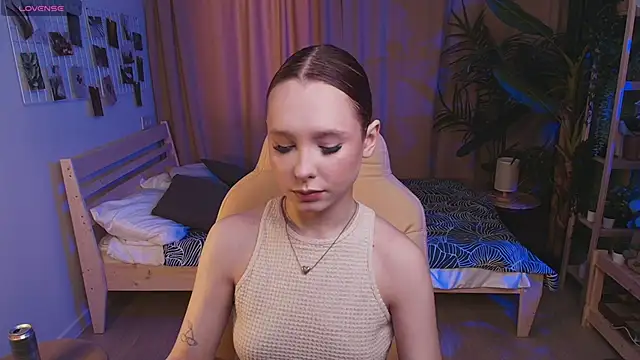 Haya Harareet online show from March 2026 07:53:01 AM