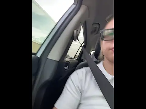 Ambrrr online show from April 2026 09:53:02 PM