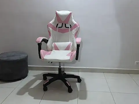 Daphne Grayy online show from March 2026 11:59:02 AM