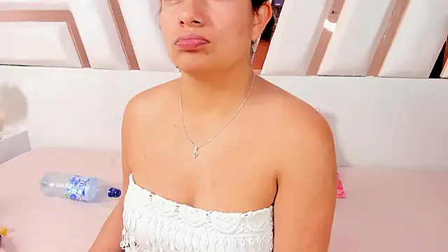 MiaKleinX online show from July 2026 10:05:02 PM
