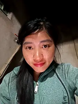 Hiniyk2 online show from March 2026 01:51:03 PM