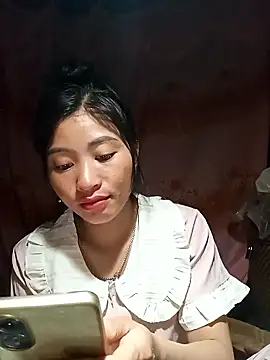 Hiniyk2 online show from April 2026 01:59:02 PM