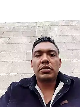 Snapshot of latinomoreno95 chatting on February 2026 11:43:02 PM latinomoreno95 online show from February 2026 11:43:02 PM