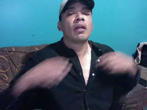 Snapshot of latinomoreno95 chatting on February 2026 03:46:01 PM latinomoreno95 online show from February 2026 03:46:01 PM