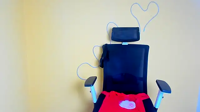 Madonna Fire online show from April 2026 01:01:02 PM