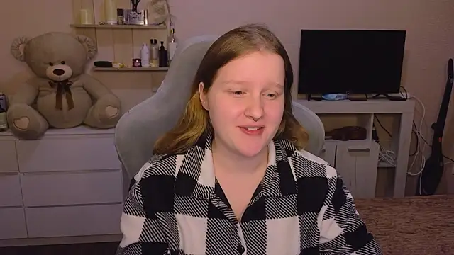 Ol1via online show from March 2026 04:54:02 PM