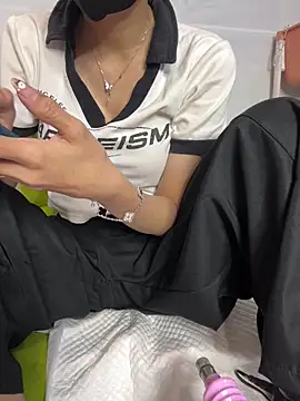 Aley-y online show from February 2026 12:48:01 AM