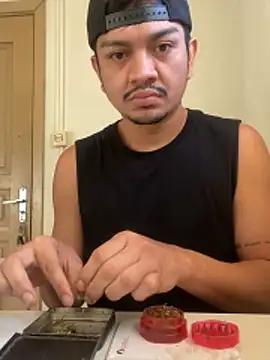 GostosoRS25 online show from April 2026 10:36:01 AM