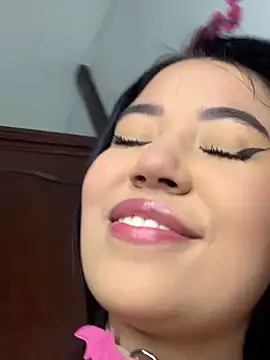 DulcePiink online show from March 2026 07:20:02 PM