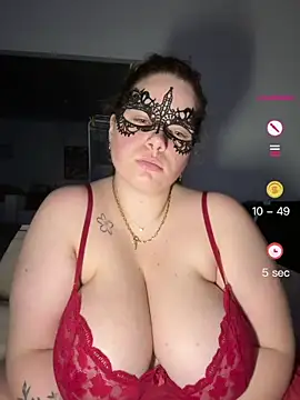 Snapshot of cherrylust12 chatting on June 2026 12:33:01 AM cherrylust12 online show from June 2026 12:33:01 AM