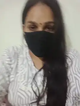 Snapshot of 01Roshani chatting on July 2026 07:05:02 PM 01Roshani online show from July 2026 07:05:02 PM