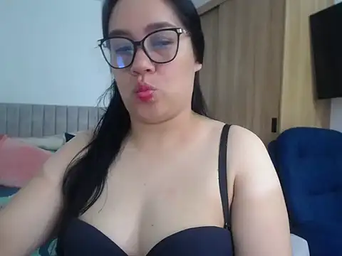 Ashleyrobertsrich online show from April 2026 06:38:01 PM