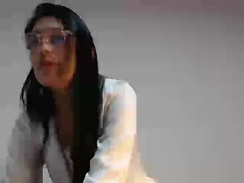 Snapshot of Elizabeth_manzon chatting on April 2026 10:08:02 AM Elizabeth manzon online show from April 2026 10:08:02 AM