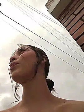 Aitana 2-0 online show from April 2026 07:28:01 PM