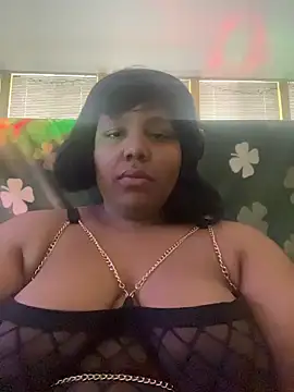 Snapshot of MistressKitan chatting on February 2026 03:45:02 PM MistressKitan online show from February 2026 03:45:02 PM