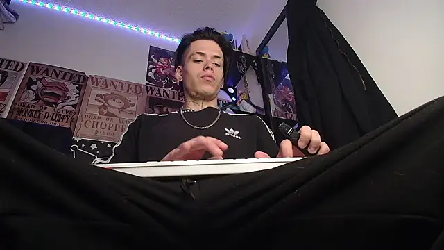 Snapshot of Anhony_Muscle chatting on March 2026 07:32:01 PM Anhony Muscle online show from March 2026 07:32:01 PM