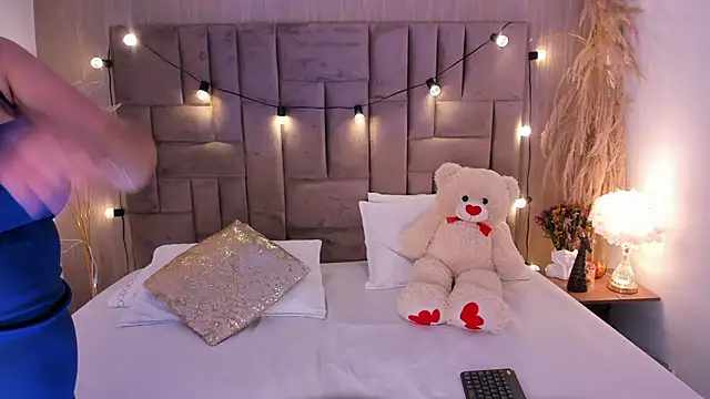 MiiaGreys online show from March 2026 07:35:01 PM