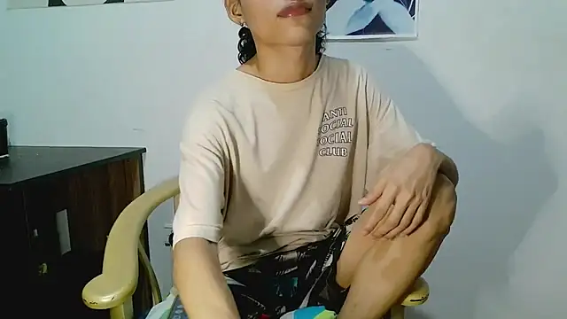Snapshot of DeusGoth chatting on July 2026 04:28:01 AM DeusGoth online show from July 2026 04:28:01 AM