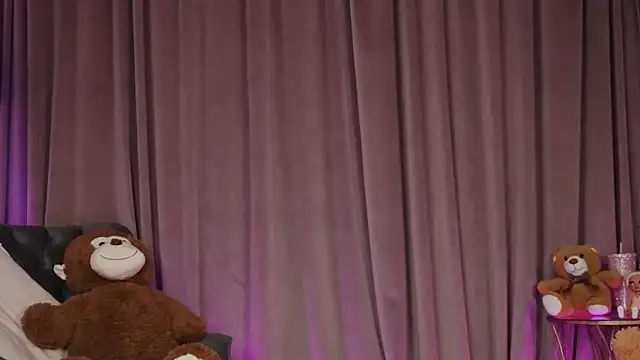 ZariaaVera online show from March 2026 07:36:02 PM