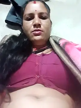 Hot hiuj online show from February 2026 09:00:01 PM