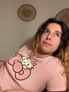 Snapshot of joanaguerreiru chatting on February 2026 12:22:02 AM joanaguerreiru online show from February 2026 12:22:02 AM