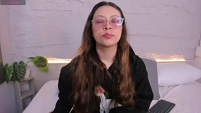 lanna 18  online show from March 2026 11:36:01 AM